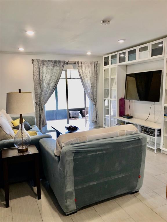 Building Photo - 102 Capri Isles Blvd