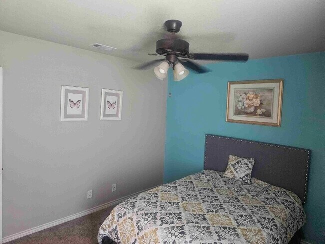 Building Photo - 7100 American W Dr