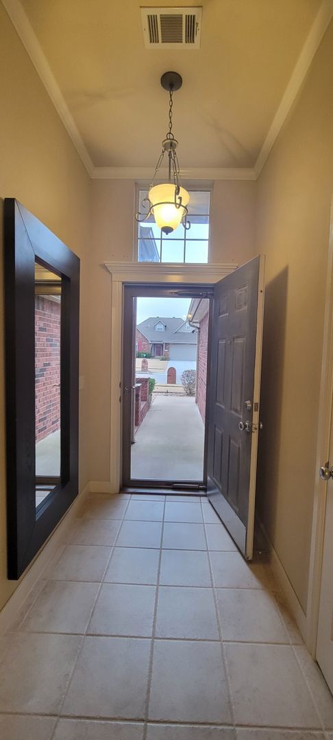 Foto del edificio - 1 Level Union School 3/2/2 w/ office and b...