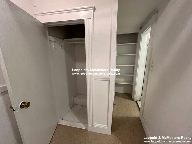 Foto del edificio - 144 Warren St