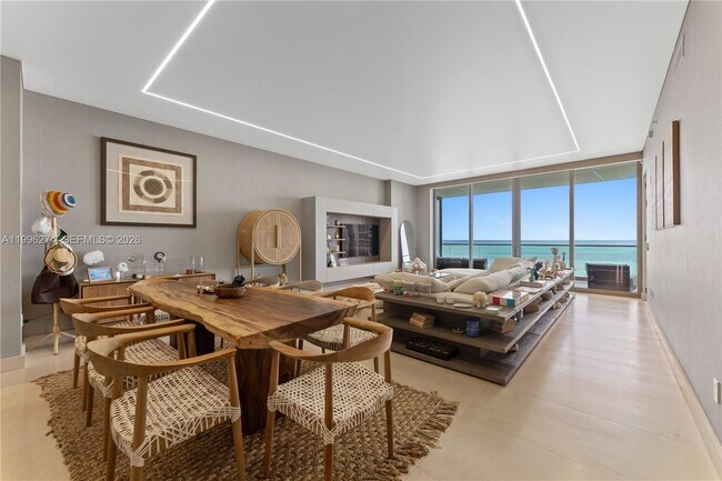 Foto del edificio - 18975 Collins Ave