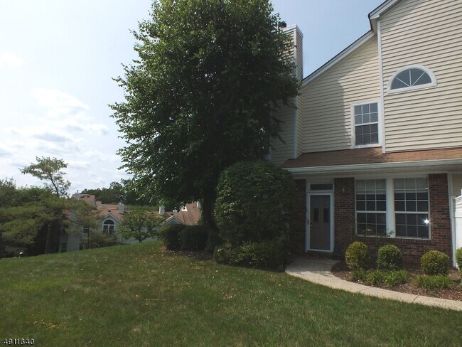 Building Photo - 18 Wood Duck Pond Rd