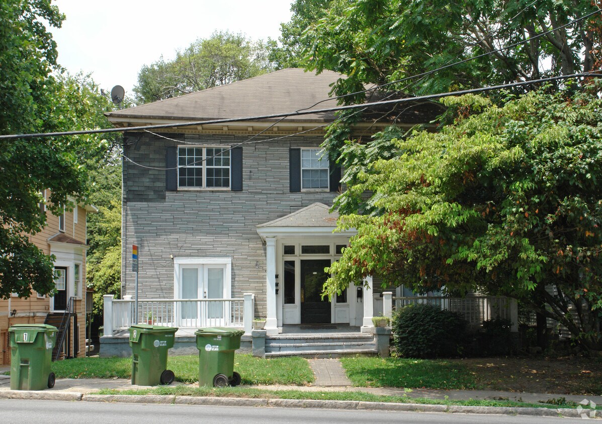 Foto del edificio - 790 Monroe Dr NE
