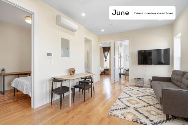 Foto del edificio - Stylish Private ROOM in Bedford-Stuyvesant