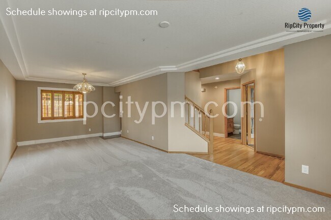 Building Photo - Beautiful 4 Bed/2.5 Bath Home in Tualatin!