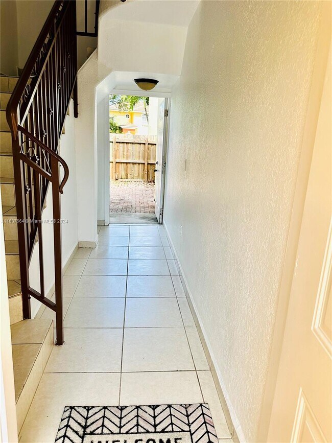 Building Photo - 7270 NW 174th Terrace