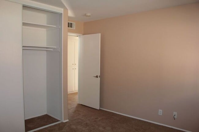 Building Photo - 3644 Mira Pacific Dr