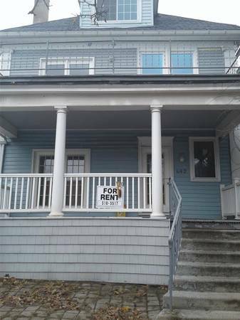 Primary Photo - 642 Elmwood Ave