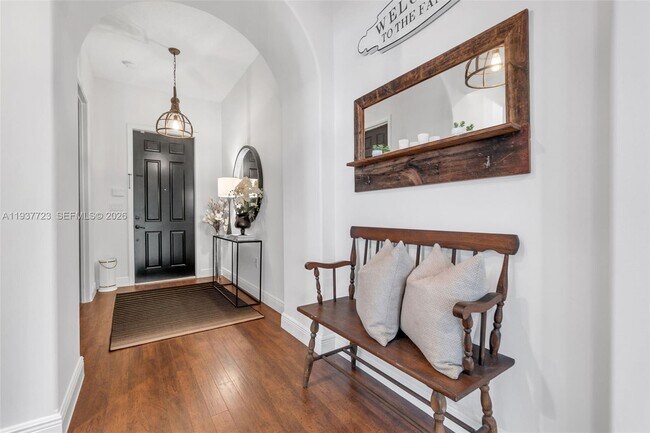 Foto del edificio - 4038 NW 85th Ave