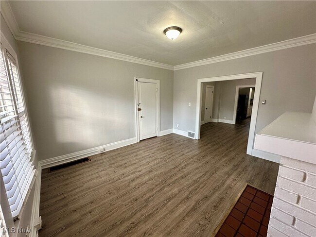 Foto del edificio - 1673 Cordova Ave