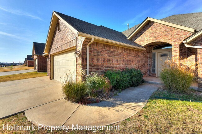 Building Photo - 4 br, 2 bath House - 2101 Mill Creek Way