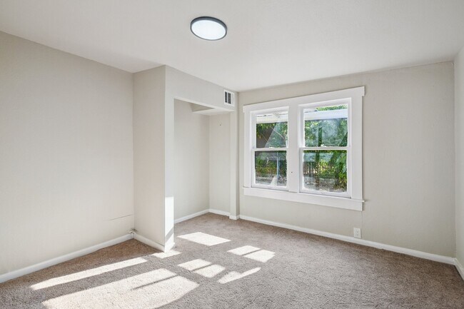 Foto del edificio - 2332 E hughston 78202