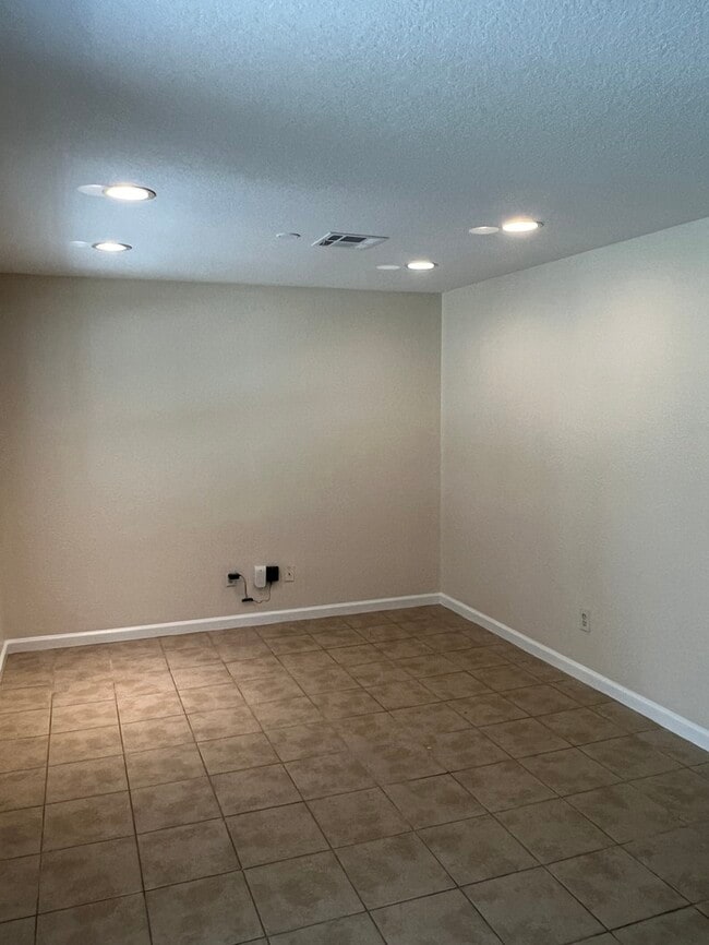 Photo - Beautiful 3/2 Duplex in Bay St. Louis MS House