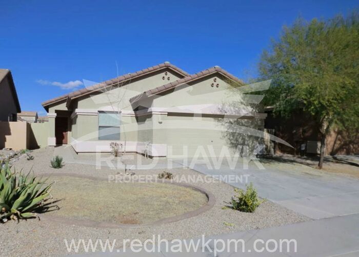 Primary Photo - Freshly Painted Three Bedroom Plus Den, Tw...