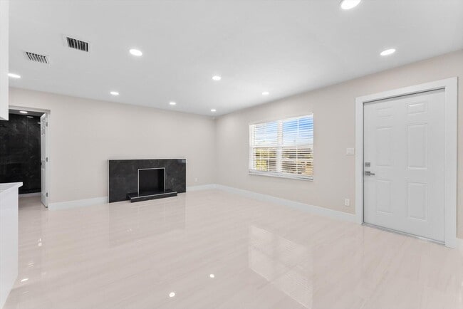 Building Photo - 2329 West Dr