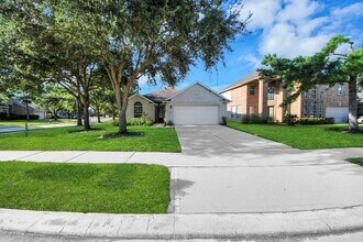 Building Photo - 24822 Diamond Run Ct