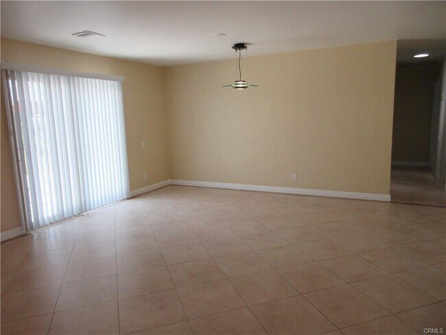 Foto del edificio - 18330 Blackhawk St