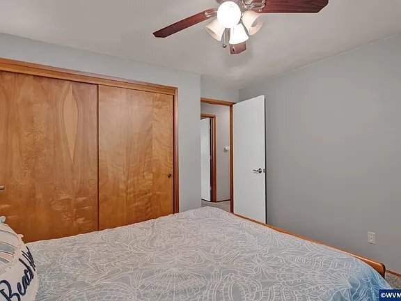 Foto del edificio - 3230 NW Norwood Dr