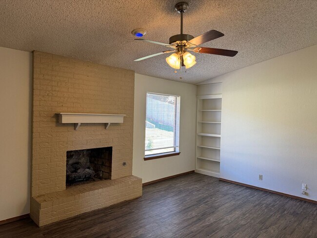 Foto del edificio - 3 bed 2 bath in Norman, West side, close to everything! cute and clean ready for move in!
