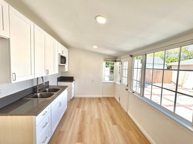 Kitchen Unit B - 11720 Utah Ave