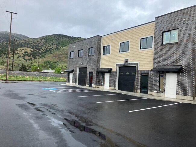 Foto del edificio - 394 N 400 E