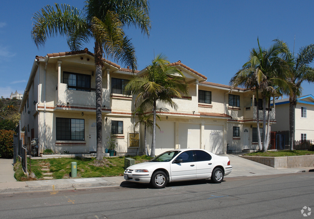 Building Photo - 5450 Lauretta St