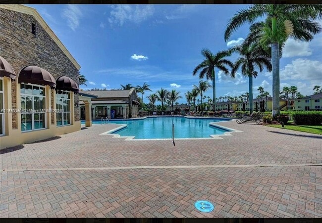 Foto del edificio - 1420 NE 33rd Ave