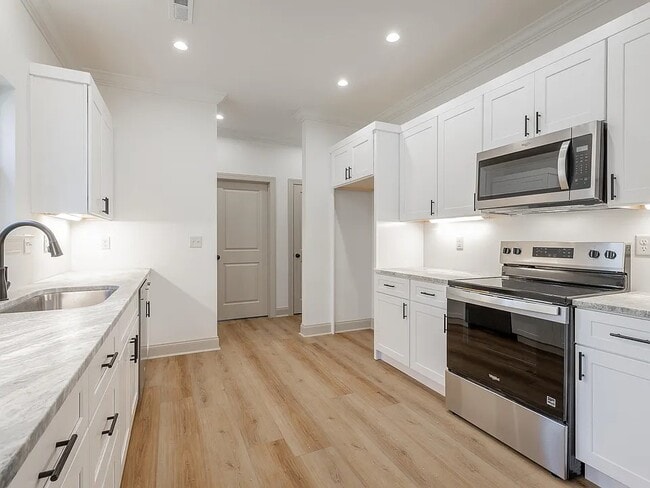 Foto del edificio - 208 Wheeler Ave