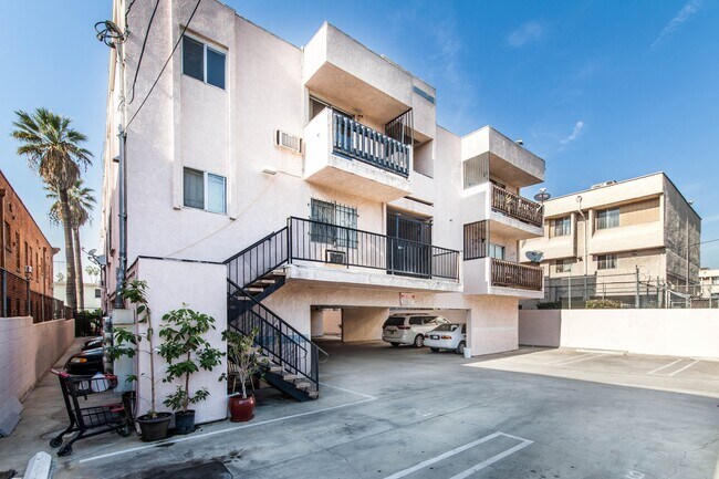 Foto del edificio - 1138 S Grand View St