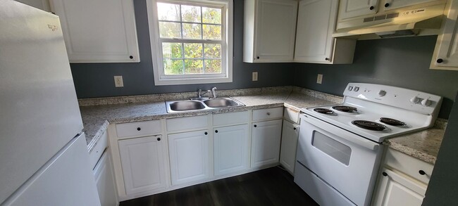 Photo - 1211 Knight St Apartment