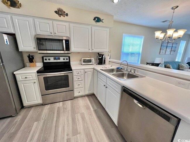 Foto del edificio - 617 Waterway Village Blvd