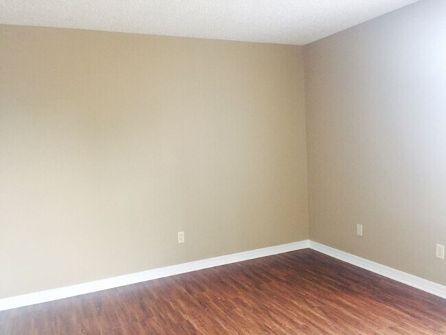 Foto del edificio - 2106 Lee St