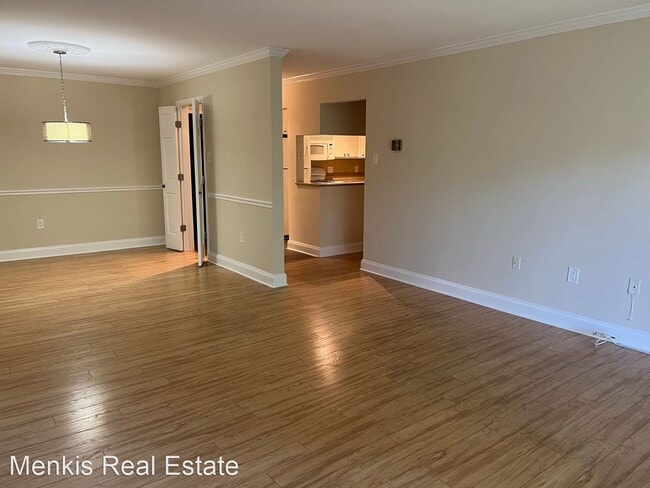 Foto del edificio - 2 br, 1 bath House - 7420 Lakeview Drive W204