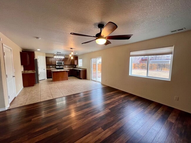 Building Photo - Gorgeous 4 Bedroom Home close to Peterson!