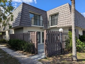 Building Photo - 1733 N Congress Ave