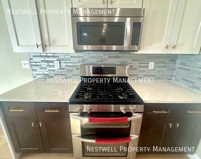 Foto del edificio - 15098 Pledge Dr