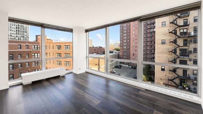 Foto del edificio - 2400 N Lakeview Ave
