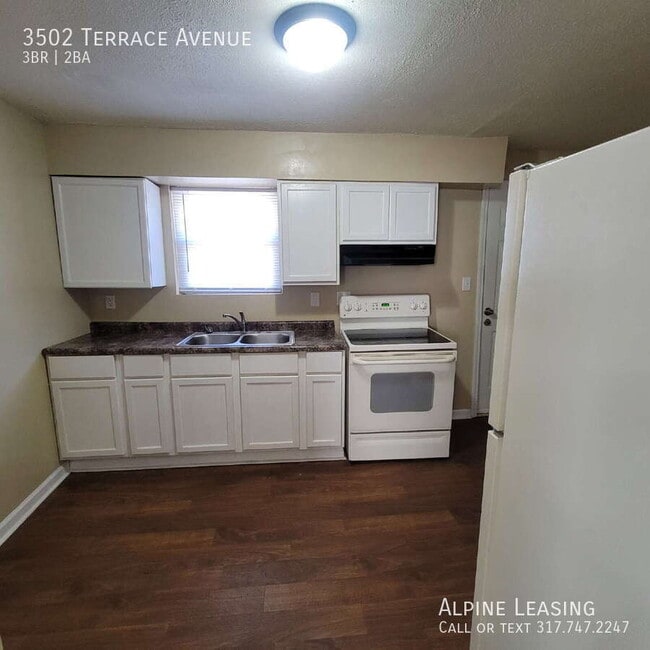 Building Photo - 3502 Terrace Ave