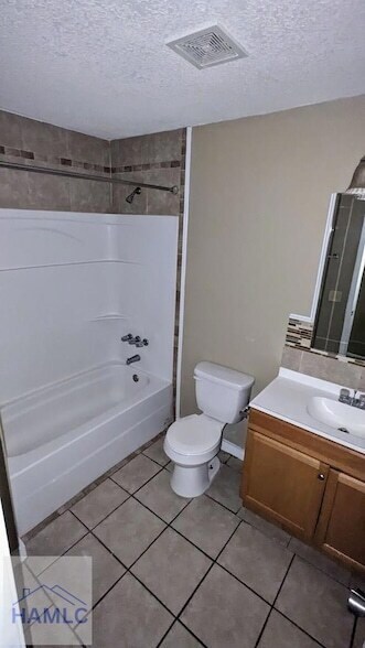 Foto del edificio - 927 Greenbriar Trial