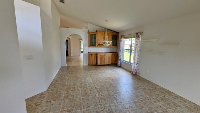 Foto del edificio - 9021 Pecky Cypress Way