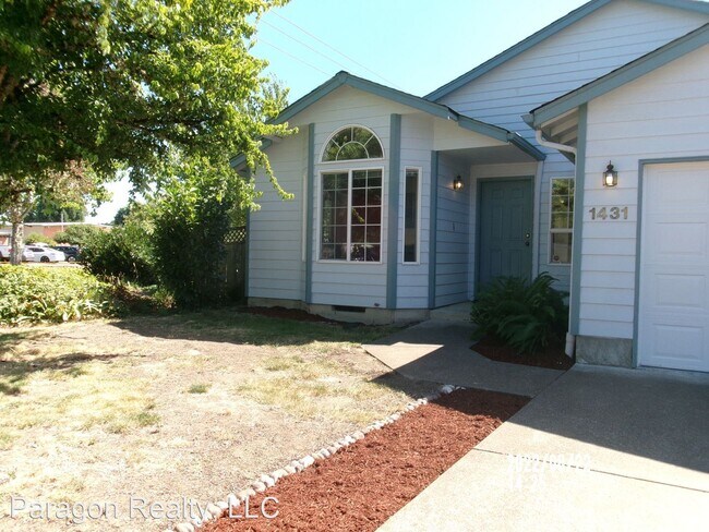 Building Photo - 3 br, 2 bath House - 1431 SW Birdie Drive
