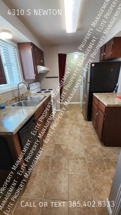 Foto del edificio - 4310 S Newton Ct