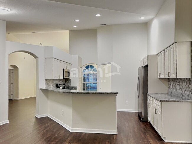 Building Photo - 2006 Ruby Red Blvd