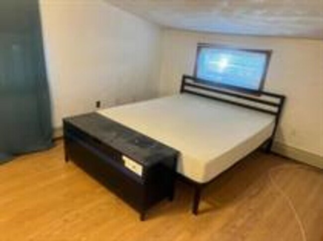 Building Photo - Erez Almog - Gilmore Street