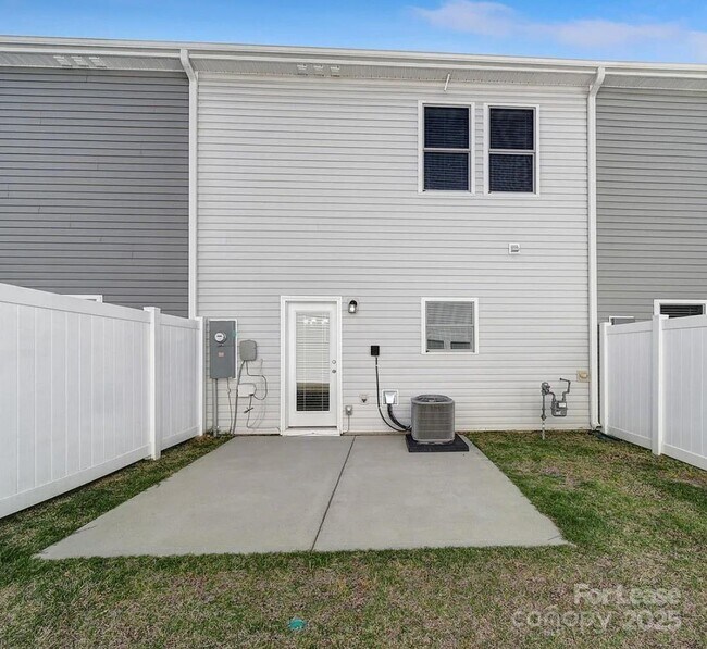 Foto del edificio - 206 Audra Faye Ln