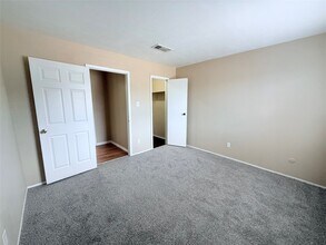 Building Photo - 12655 Ashford Meadow Dr