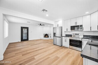 Building Photo - 3518 E Montecito Ave