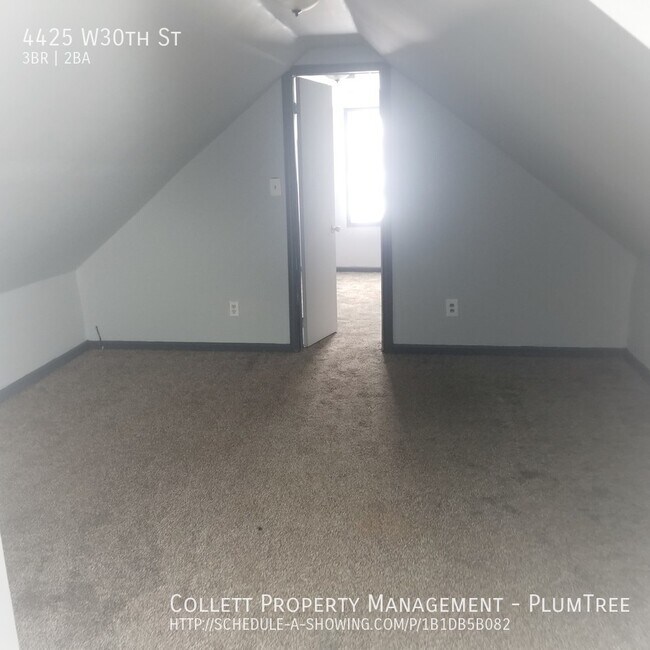 Foto del edificio - 4425 W 30th St