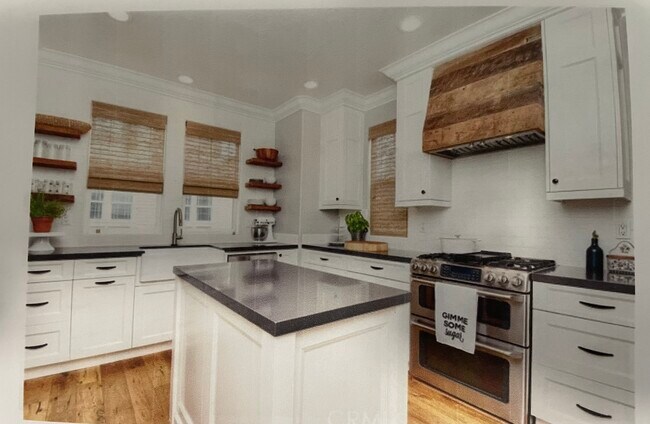 Building Photo - 21 Rinehart Rd