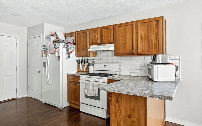 Foto del edificio - 752 S Troy Ave